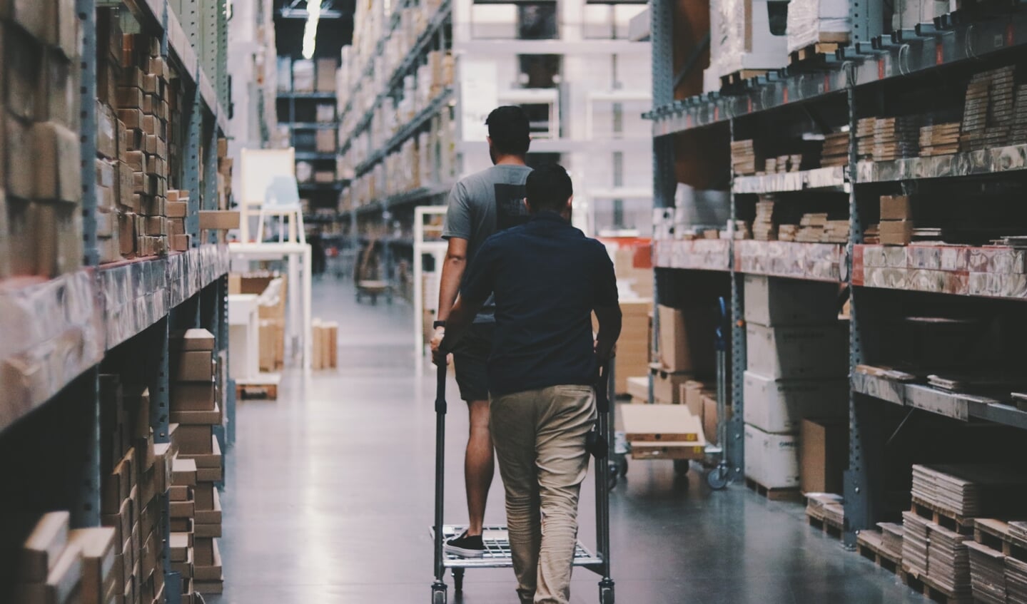 Read more about the article B2B/ B2C e-Commerce Shipping Explained: How to Ship Products to Customers